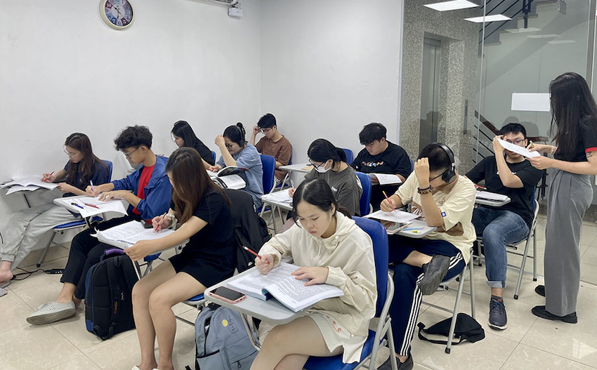 Lớp Standard Tiếng anh tại trung tâm English Hanoi